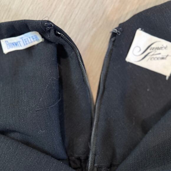 Vintage 60s/70s Bonwit Teller Black Sheath Dress Zip Back, Tie Front, ILGWU Tag - Picture 9 of 10